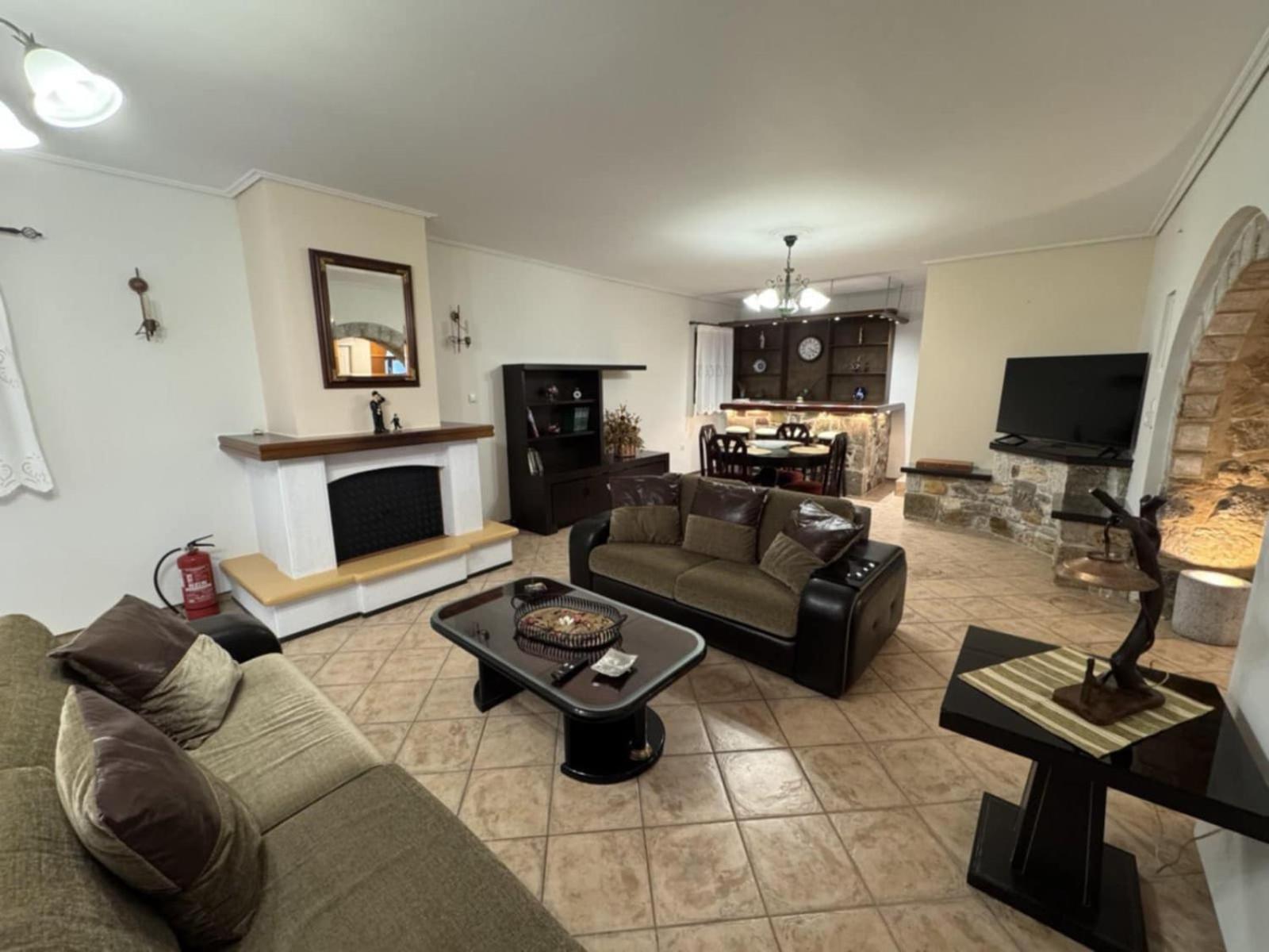 Villa Iris ไมส์ตราส ภายนอก รูปภาพ