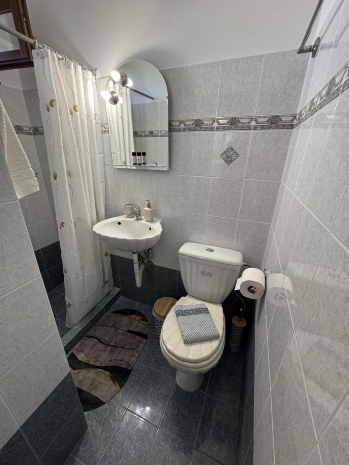 Villa Iris ไมส์ตราส ภายนอก รูปภาพ